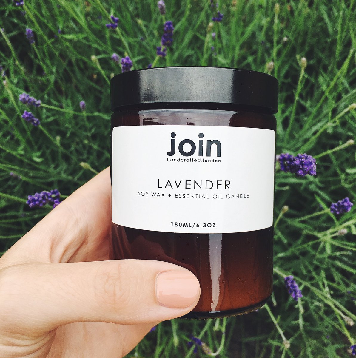 💜 Lovely Lavender 💜Truly one of the best summer scents ☀️ We love these <a href="/joinstorelondon/">join</a> soy wax candles and the lavender version is no exception. 100% natural and scented with essential oils, available now in 2 sizes 👏 #honestabode #veganlifestyle #crueltyfreeshopping
