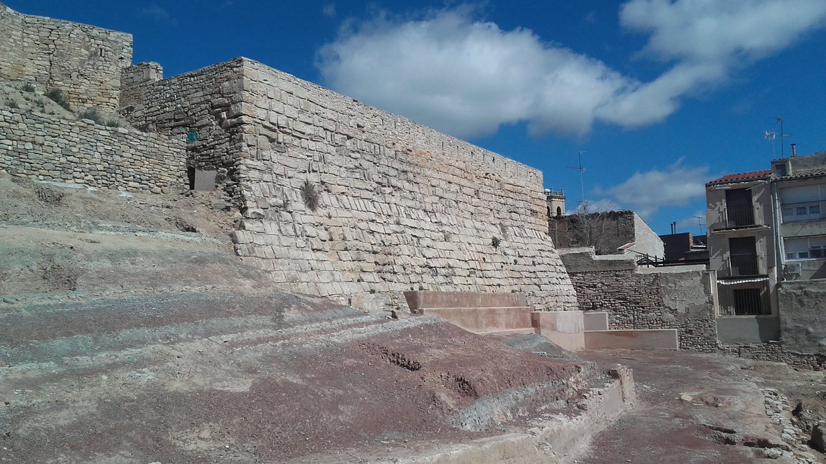 culturatarrega's tweet photo. El proper diumenge 17 de juny us convidem a descobrir els indrets de la ciutat de Tàrrega lligats a l'obra de l'escriptor Manuel de Pedrolo.
+ info i inscripcions > https://t.co/yFGltCcRWY https://t.co/cL0F4Zd1l0