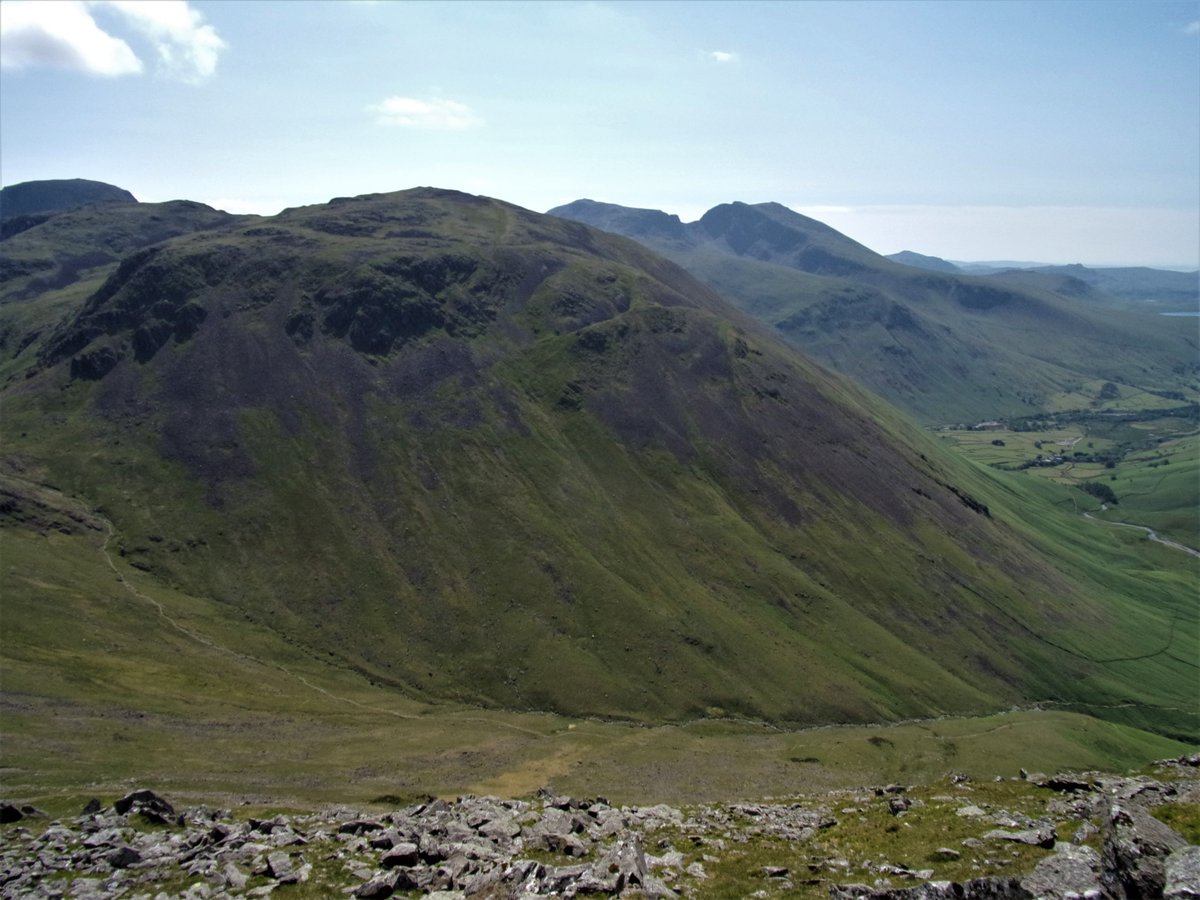 StanLeigh18's tweet photo. @glocky9 @keswickbootco @Wainwright_Pub @CumbriaWeather #DoreHead #Yewbarrow #LookingStead #ennerdale #KirkFell #scafellpike #PillarRock #HighCrag #HighStile from #Mosedale route to #Pillar https://t.co/V4FydM9yFo