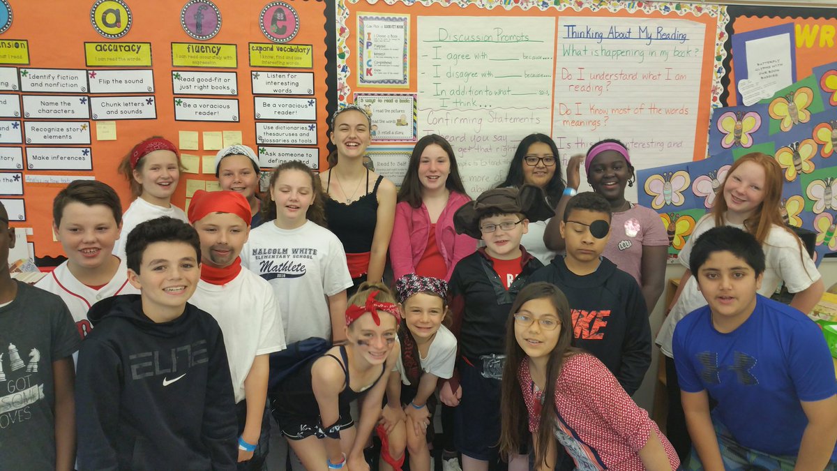 DDelaney05's tweet photo. Field Day 2018 @MWSchool #PiratesoftheCaribbean #lastonefortheseguys https://t.co/Ppnl4NPGtr