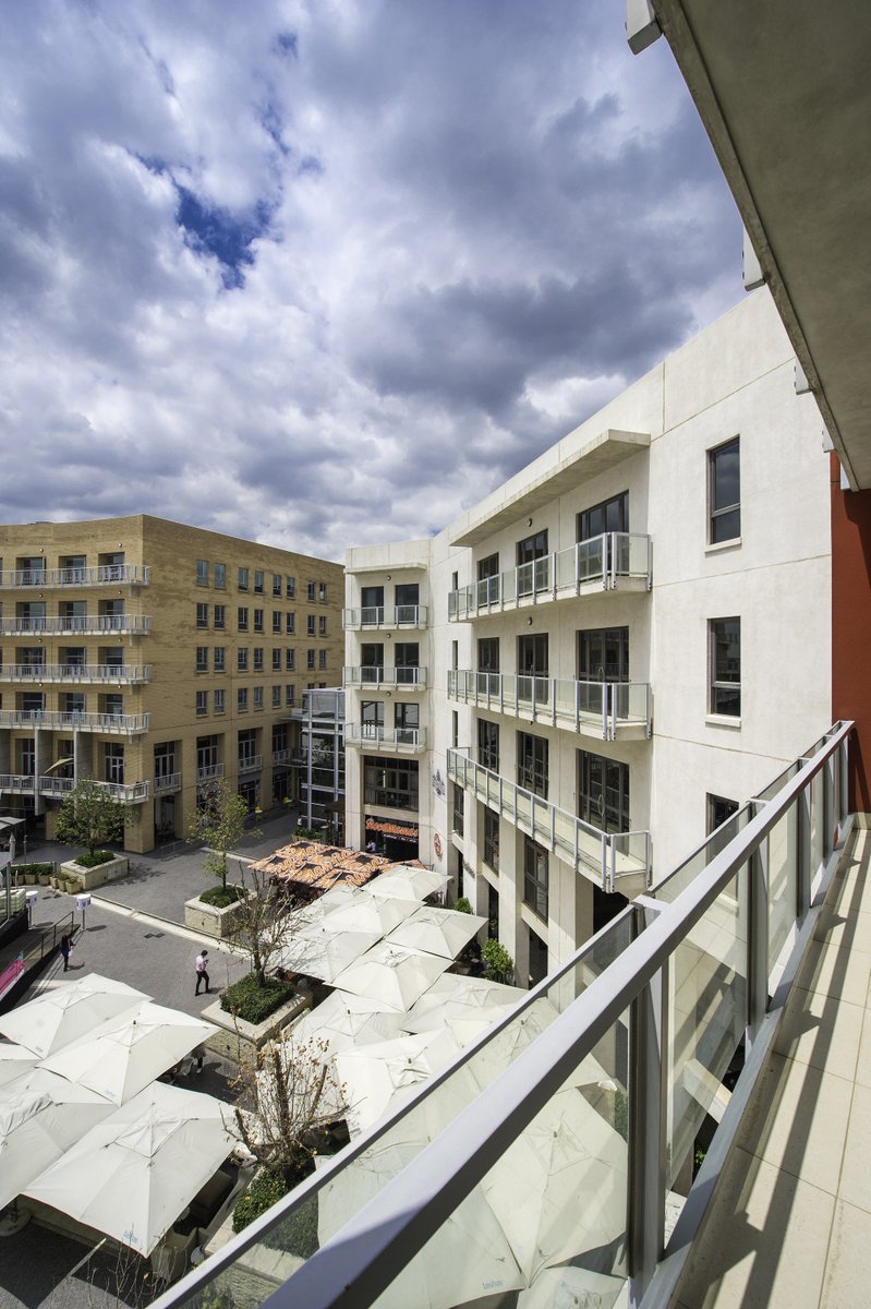 MelroseArch's tweet photo. V I E W S
An address like no other - 1st Floor, 20 The Piazza, Melrose Arch (631m2)
Contact our #PropertyCafe for viewings: 010 020 4800
#escapetheordinary https://t.co/kwDtRjWcQE