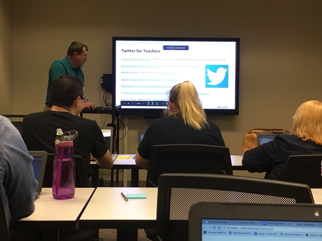 SopoIMC's tweet photo. Teaching &amp; Learning in the Digital Age PD Session is underway! First up is learning about the various social media platforms for teachers to develop professional learning networks. #PerryPD @BagwellPerry 

Pssst-follow us for ideas on how the library supports learning...&amp; books! https://t.co/uinC5KZWBf