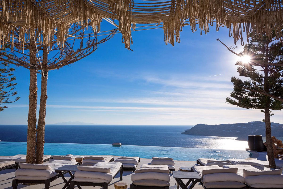 truetrips's tweet photo. Thanks @wendyperrintravel for your recommendations on the best places to #travel in #June - our favorites are Mykonos, Paris, Amalfi Coast! https://t.co/sIoHv5p7Kx
#TrueTrips #GreeceTrueTrip #LuxuryTravel https://t.co/F5uFWHBgbN