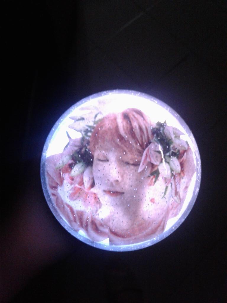 chanboorado's tweet photo. someone say a CARAT HONG? I GOCHU FAM

credits to @sunlightshua for the idea of a Carat Hong! 💗🌌🌹

@pledis_17 https://t.co/l5bZT6Eey7