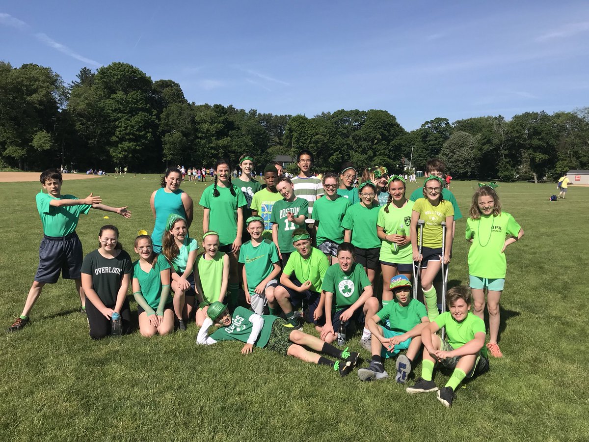 jmabplanalp's tweet photo. Go Team Green! #bms211 @Bird_Middle https://t.co/pbX6ux5Vhg