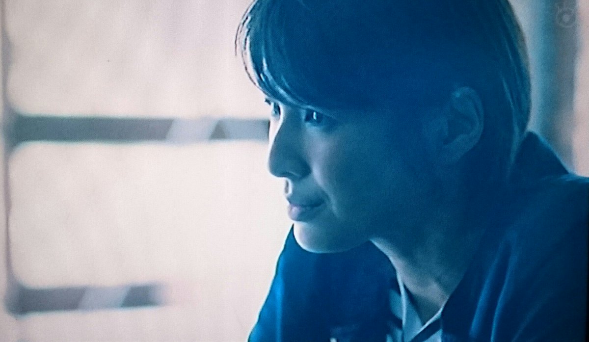naz_eagle's tweet photo. 三枝「………桜井さん、俺のこと覚えてますか………？」

桜井「＿＿＿三枝、健人」

TV前の私「ぅおっしゃああああぁぁあ！！！！！！！！覚えてたああぁあ！！！！！！！」

#シグナル #長期未解決事件捜査班 https://t.co/sq1cUtLl7X