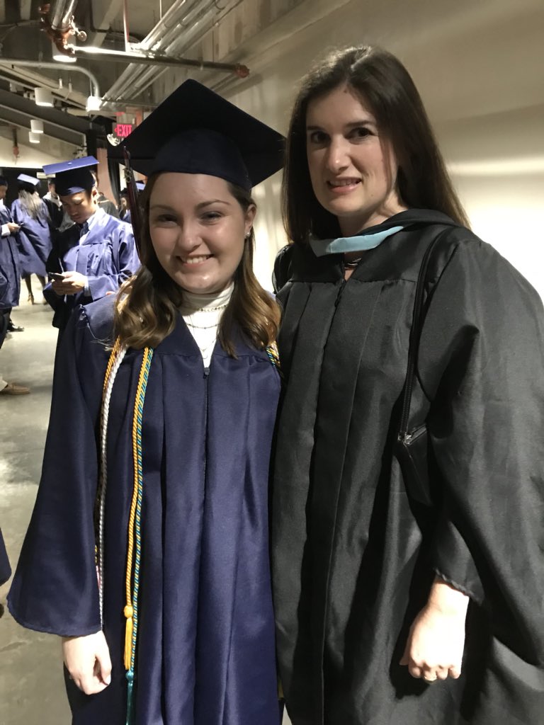 AleiaTenpas's tweet photo. Thanks to all my friends, family and teachers that made this possible! Next stop, Longwood University, then teaching future generations. #gradgoals2018 #CHGraduates @CourseHero @BaranAHS https://t.co/ThyQfeZc63