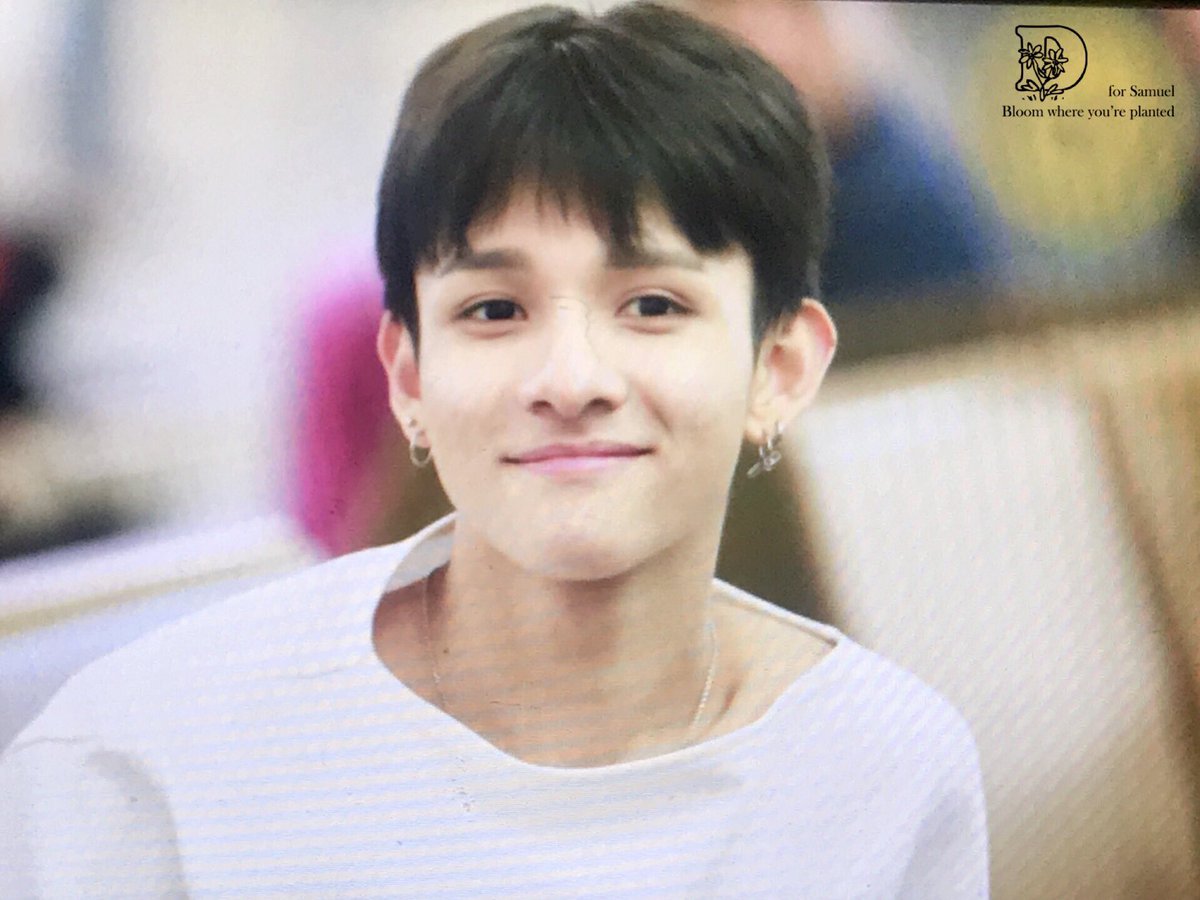 daisychen020117's tweet photo. 180612 인공 @bravepunch0117 
왕자 무엘이다🎩🎩🎩
#사무엘 #Samuel #サムエル 
#TEENAGER #틴에이저 https://t.co/N5rbvMLCzx