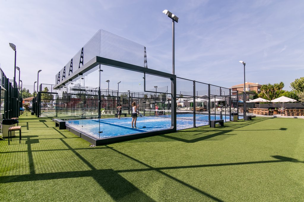 Padelbox court on its way to San Diego #padelbox #padelusa #bestpadelcourts #usapadel