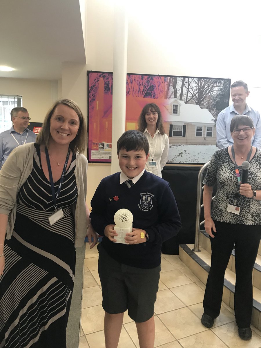Kingsley_CP_Sch's tweet photo. Presentation of a very special gift to celebrate our work with the laboratory...preparing our children for the future @EpicSteps https://t.co/Q2OFkHd7PO