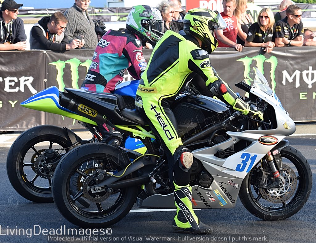FireStallion666's tweet photo. #ianlougher #mickosweeney @michaelsweene65 #stefanobonetti @dankneen14 😢 #tomweeden @AdamMclean56 #michaelevans #RoadRacing #startline 260518 #nikon @MotofestIOMTT #livingdeadimages https://t.co/F7m5d0Ab1F