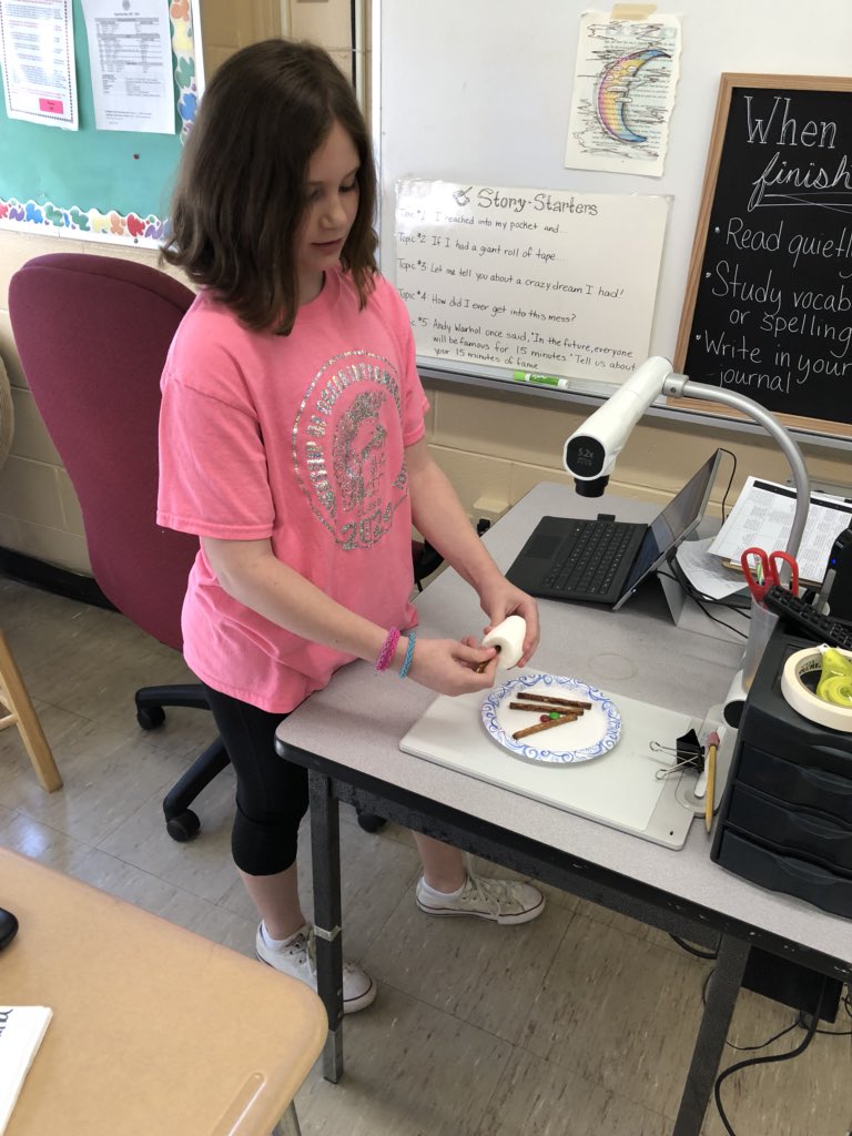 MrsNagyTOIS's tweet image. Jamie learned the first rule of teaching ... use food 😁 #howtoproject #studentteachers #rm600family