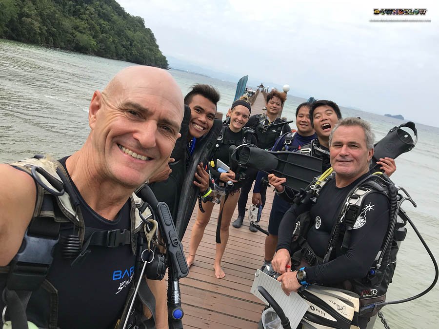 divedownbelow's tweet photo. #24SkillsWorkshop in the @divedownbelow June #IDC2018 with #PlatinumCourseDirector Richard Swann & the #GoProTeam #kotakinabalu #Sabah #padi #InstructorDevelopment #PADICDC #DownbelowDiveCentre https://t.co/u2OC3bUvve https://t.co/lJVjSLUVmT