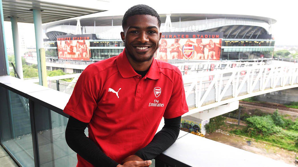 PureFootball_co's tweet photo. Ainsley Maitland-Niles has signed a new long-term contract extension with us after a number of impressive performances last season, in which he played 28 games. He will also wear the No. 15 shirt next season, last worn by Chamberlain

#AFC #COYG #Arsenal #Gunners #GunnersApp https://t.co/X1V4EgVcKX