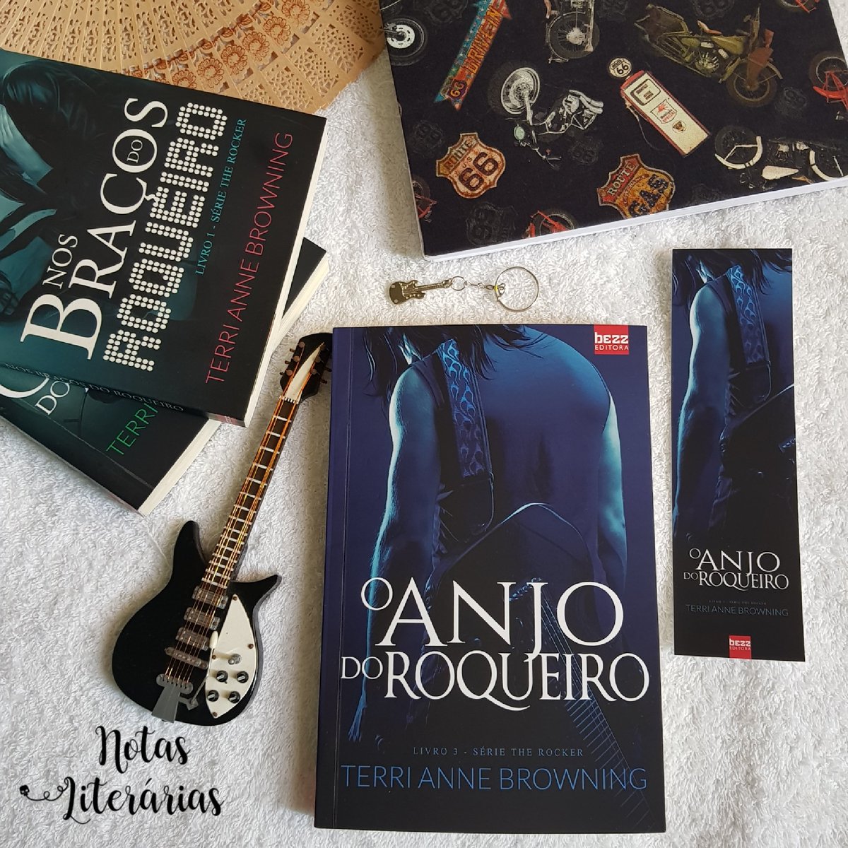 notaliterariaaf's tweet photo. Garanta o seu:
E-book: https://t.co/at4YKfS5Fl
Físico: https://t.co/CA4hrnVoxX
#TheRocker #OAnjoDoRoqueiro #TheRockerWhoNeedsMe #TerriAnneBrowning #EditoraBezz #Drake #Lana #LiteraturaEstrangeira #Livro #Livros #Romance #BookWorm #DicaDoNotas https://t.co/Ctw9DcjyJq