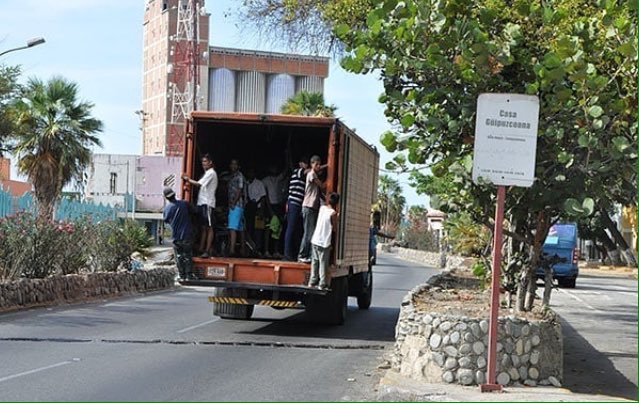 ¡EMBUSTE! Que el transporte colapso en #Vargas