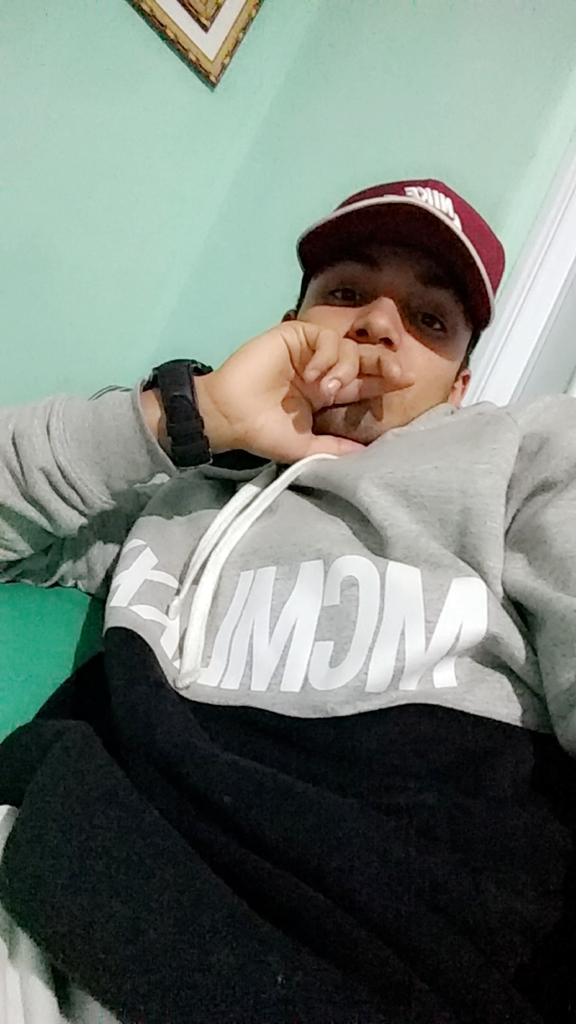WesleiR7's tweet photo. Vou te procurar agora é tudo ou nada🎶 https://t.co/RFZXQYFG9y
