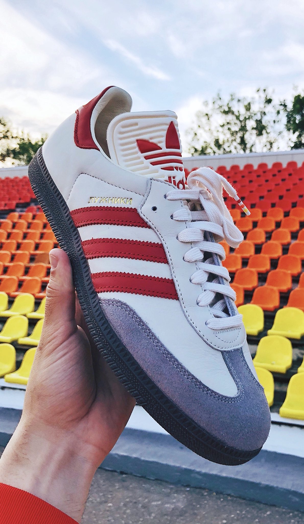 Кроссовки адидас лужники. Adidas Samba Luzhniki. Adidas Samba Лужники. Adidas Samba 2023. Adidas Лужники кроссовки.