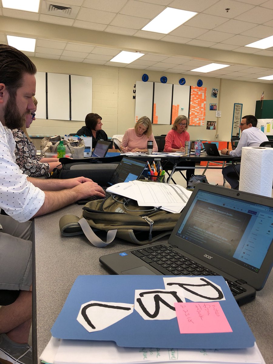 TchToRead's tweet image. SJHS teachers are amazing! Planning PBL’s for next year! @SJHSTrojans #JoCo2020 #sjhstrojans #alwaysatwork #planningahead #PBLculture #growingandreflecting
