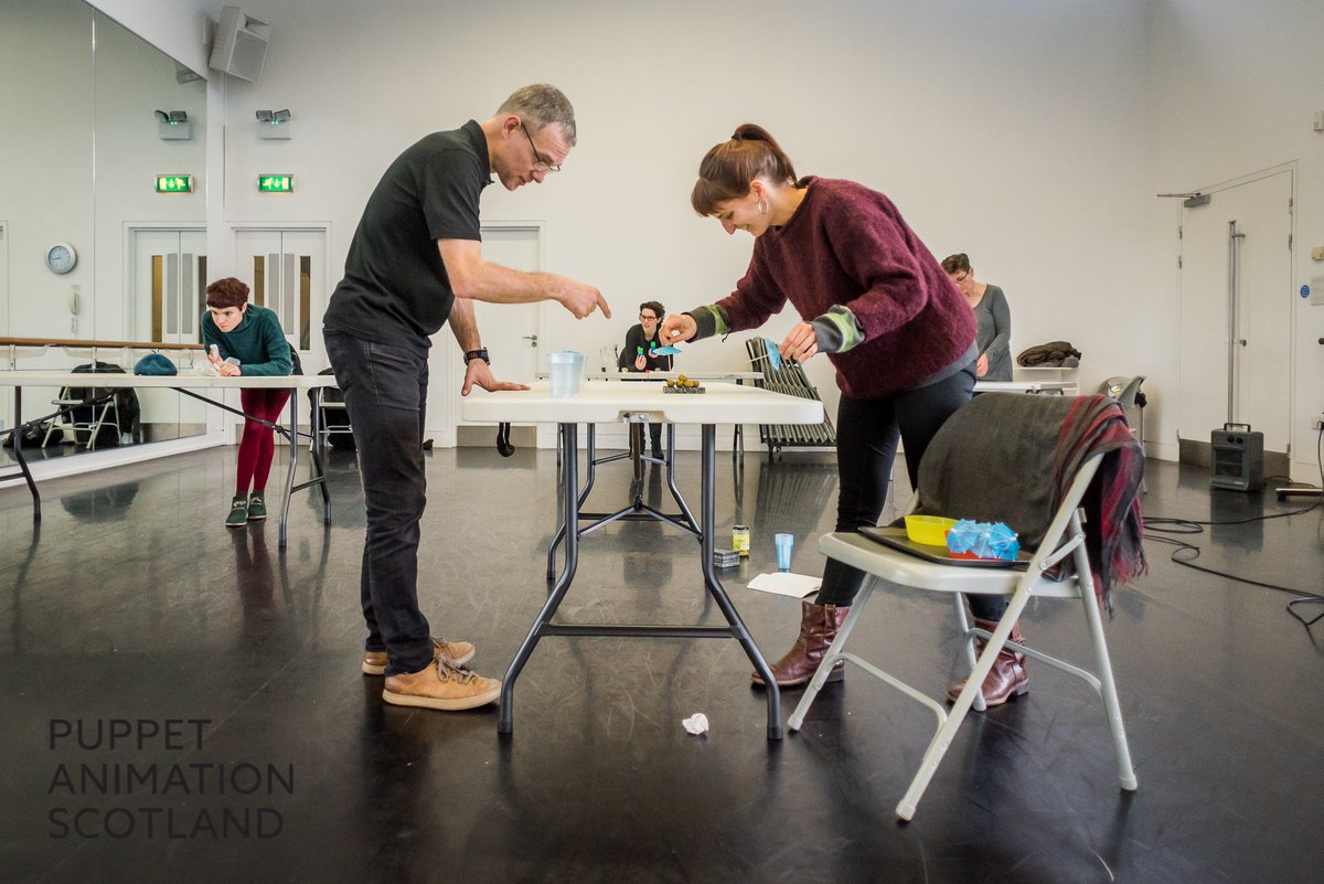 Il reste de la place pour notre formation de création et de perfectionnement en théâtre d'objets, vous avez jusqu'à vendredi pour vous inscrire ! 👋goo.gl/gnHf42