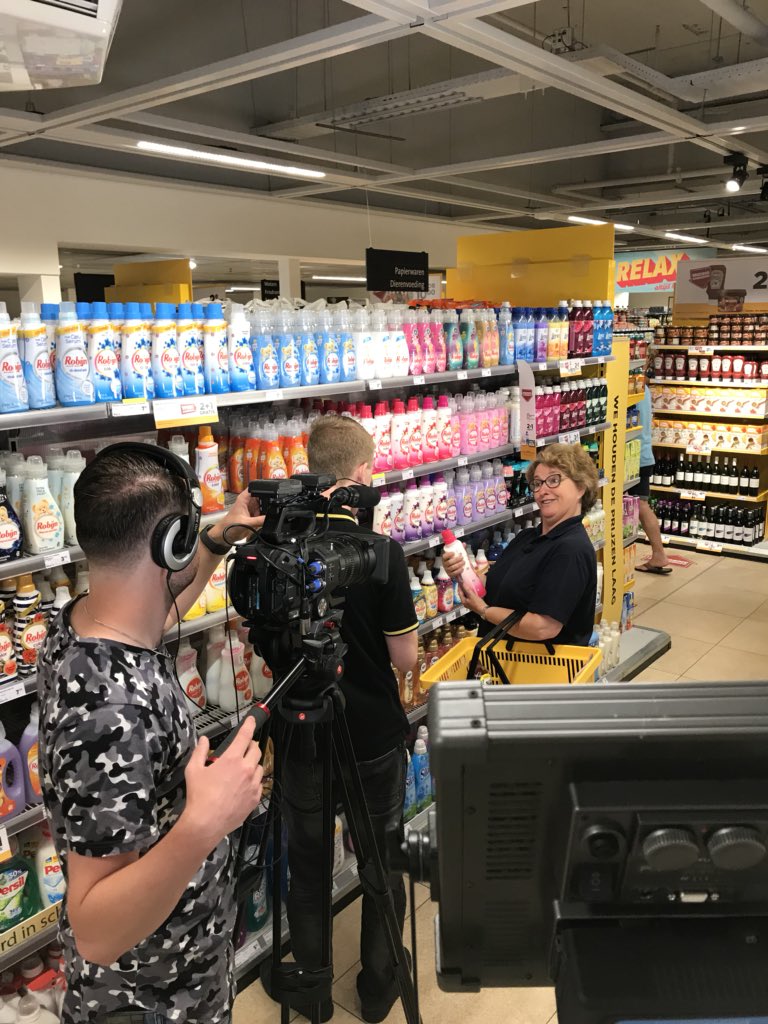 OctonetNL's tweet photo. We hebben de hele dag boodschappen gedaan! #jumbo #topdag Super mooie opdracht! https://t.co/JvxEbBXK7b
