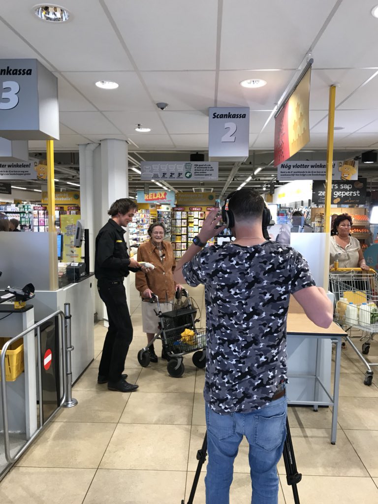 OctonetNL's tweet photo. We hebben de hele dag boodschappen gedaan! #jumbo #topdag Super mooie opdracht! https://t.co/JvxEbBXK7b