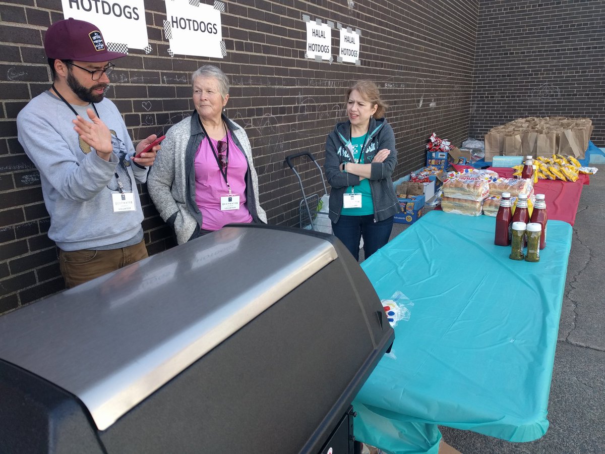 CJHfx's tweet photo. Warming up the BBQs and strategizing how best to serve Joseph Howe School today. @deepwaterchurch https://t.co/WVBHeoUGOI