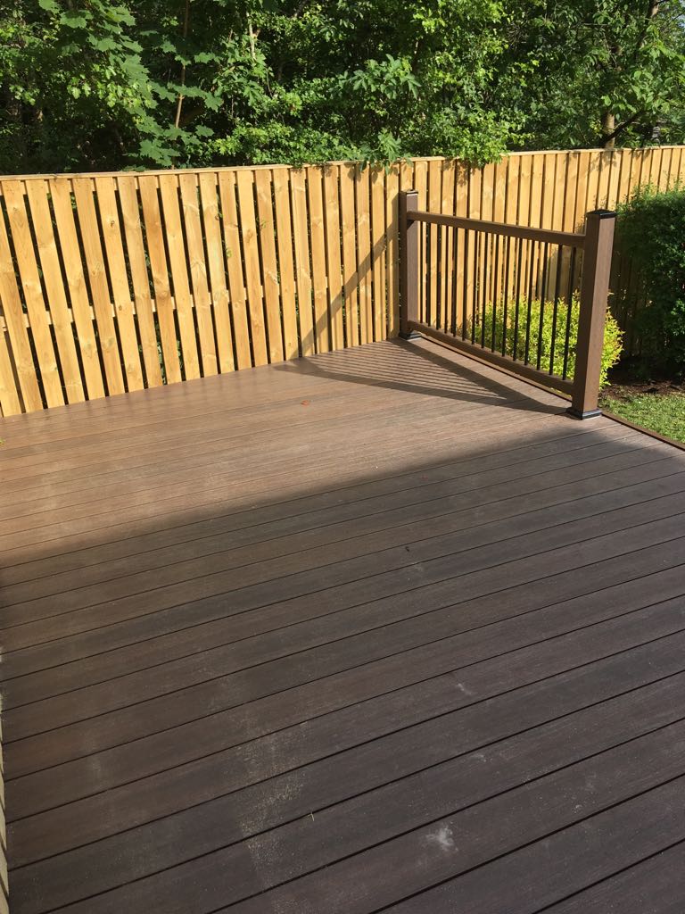 SDProjects's tweet photo. Composit Decking is a fantastic product low maintenance & very hard wearing, keeps its' colour, natural appearance it won't need treated for moss/fungus growing on it.#CompositDecking comes in many styles& colours.
S&D specialise in supply with installation of #Decking
Walnut https://t.co/qVVG6NFLeB