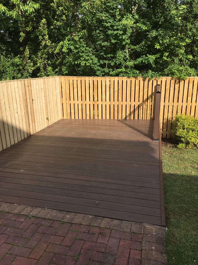 SDProjects's tweet photo. Composit Decking is a fantastic product low maintenance & very hard wearing, keeps its' colour, natural appearance it won't need treated for moss/fungus growing on it.#CompositDecking comes in many styles& colours.
S&D specialise in supply with installation of #Decking
Walnut https://t.co/qVVG6NFLeB