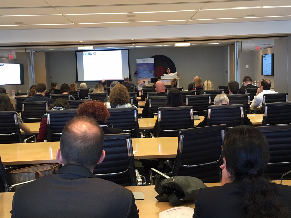 AeroMontreal's tweet photo. .@AeroMontreal et le @CEM_emploi lancent ce matin le guide des compétences 4.0 en aérospatiale ! #AeroMTL #OSELAERO À consulter directement ici : https://t.co/GthNA9ENoN https://t.co/0jum7bh9Xl