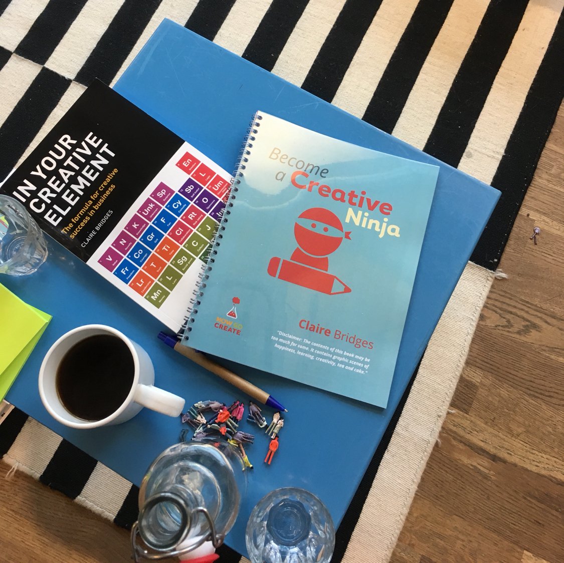 RazorResearch's tweet photo. Today, Claire Bridges of @NowGoCreate is teaching #KennyRazor how to become a creative ninja. We're looking forward to finding out what he's learned! #training #marketresearchlife #RazorSharpMinds #RazorResearch #WeWork #creativity #creative https://t.co/0y0RbYDueM
