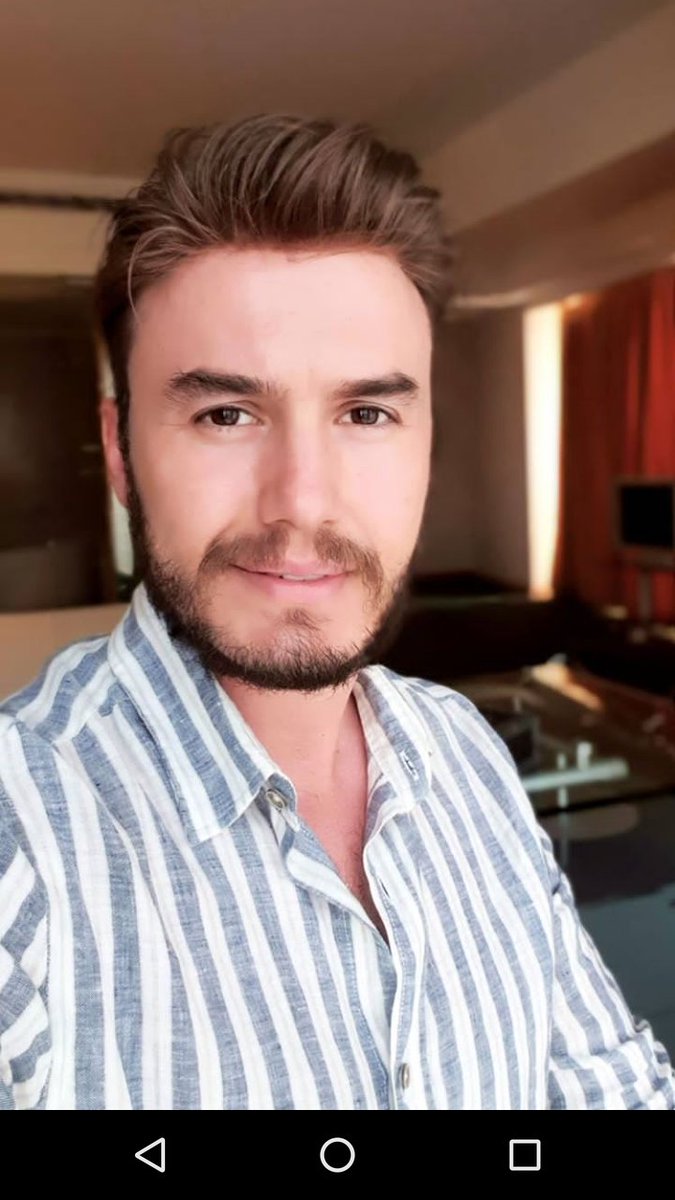 Adam gibi adam 
SenYeterKiEs MustafaCeceli