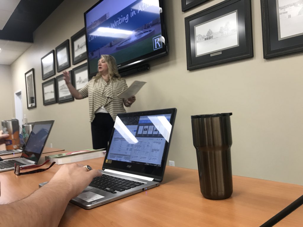 KelliCoons_'s tweet photo. Grateful for your leadership @Jodi29322Jodi and your passion for high quality reading and writing instruction. #d1transforms #d1pd https://t.co/Ie0lfCX8pR