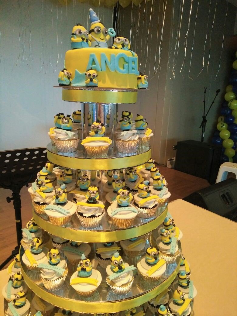 JakartaCakes's tweet photo. Amazing Minions Cake &amp; Cupcakes Birthday Tower ... 

Info/order:
Whatsapp 085935002020
Telpon 081380384430
IG @cupcakesjakarta
LINE @cupcakesjakarta (pake @ ya …)
https://t.co/QmvMXWZB74 https://t.co/kV95cgkWrD