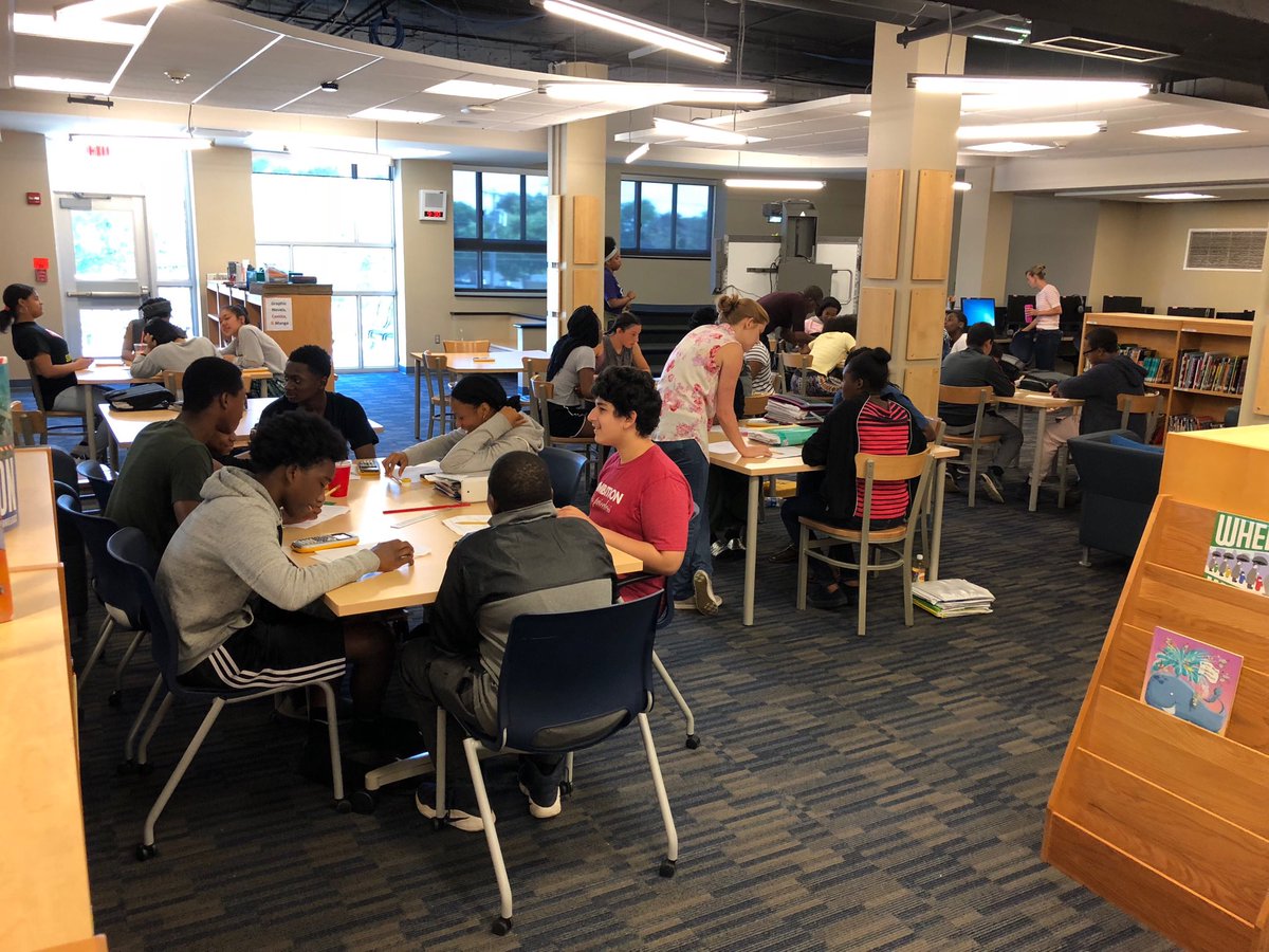 Nrscholz's tweet photo. 8th grade students studying for Algebra regents! #teamHW ⁦@SyracuseSchools⁩ https://t.co/cOgPHclBog