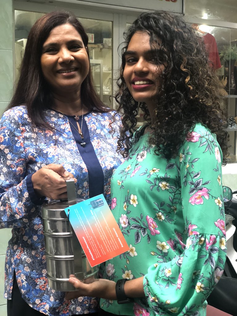 AishathAzal's tweet photo. I nominate one of my role models, @aishathshiham , an admirable individual who I’ve looked up to ever since I can remember. A visionary who’s transformed the Maldivian education sector to new heights over the past few years &amp; is continuing to do so! ⭐️❤️ #ThashibariMovement https://t.co/B7h7D2megq