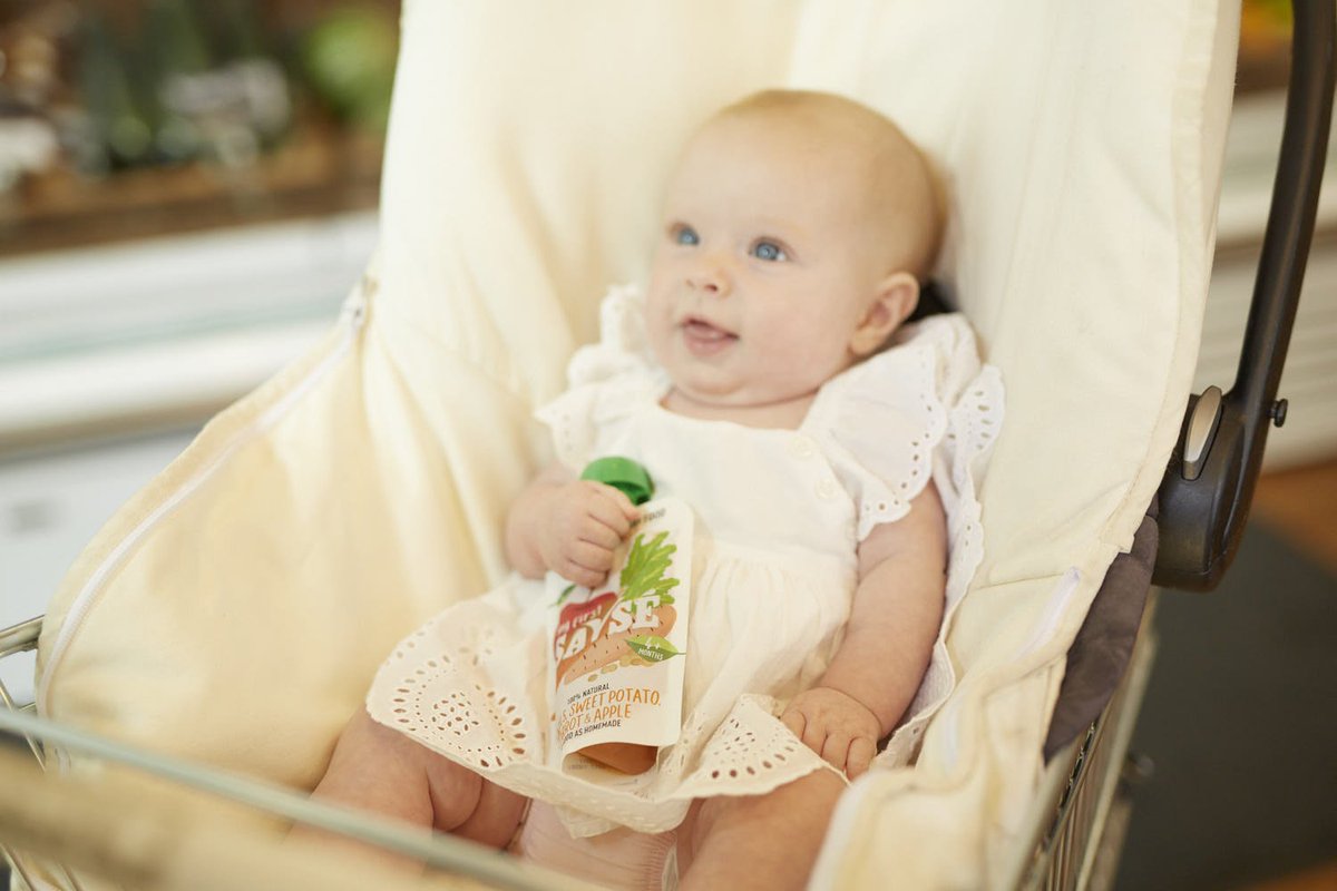 myfirstsavse's tweet photo. We're saving mum some money with our latest #MyFirstSavse @Ocado offer!
Our range of cold-pressed baby food are discounted to 89p off, but hurry before they're all gone! ���️
https://t.co/hXtkwyh1sZ https://t.co/O3kyNLTQrn