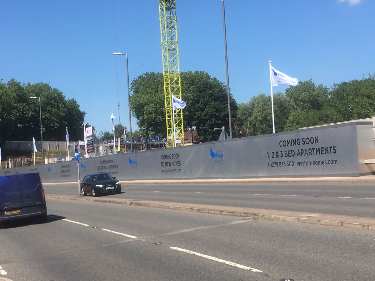 4site_implement's tweet photo. When you have a great site team on a beautiful day that help lift heavy legs into place! for Weston Homes Plc #ReadingRiverside.  (so sky hooks aren't a myth!) Looking forward to working on this site later in the year https://t.co/fgdnhrmKPr