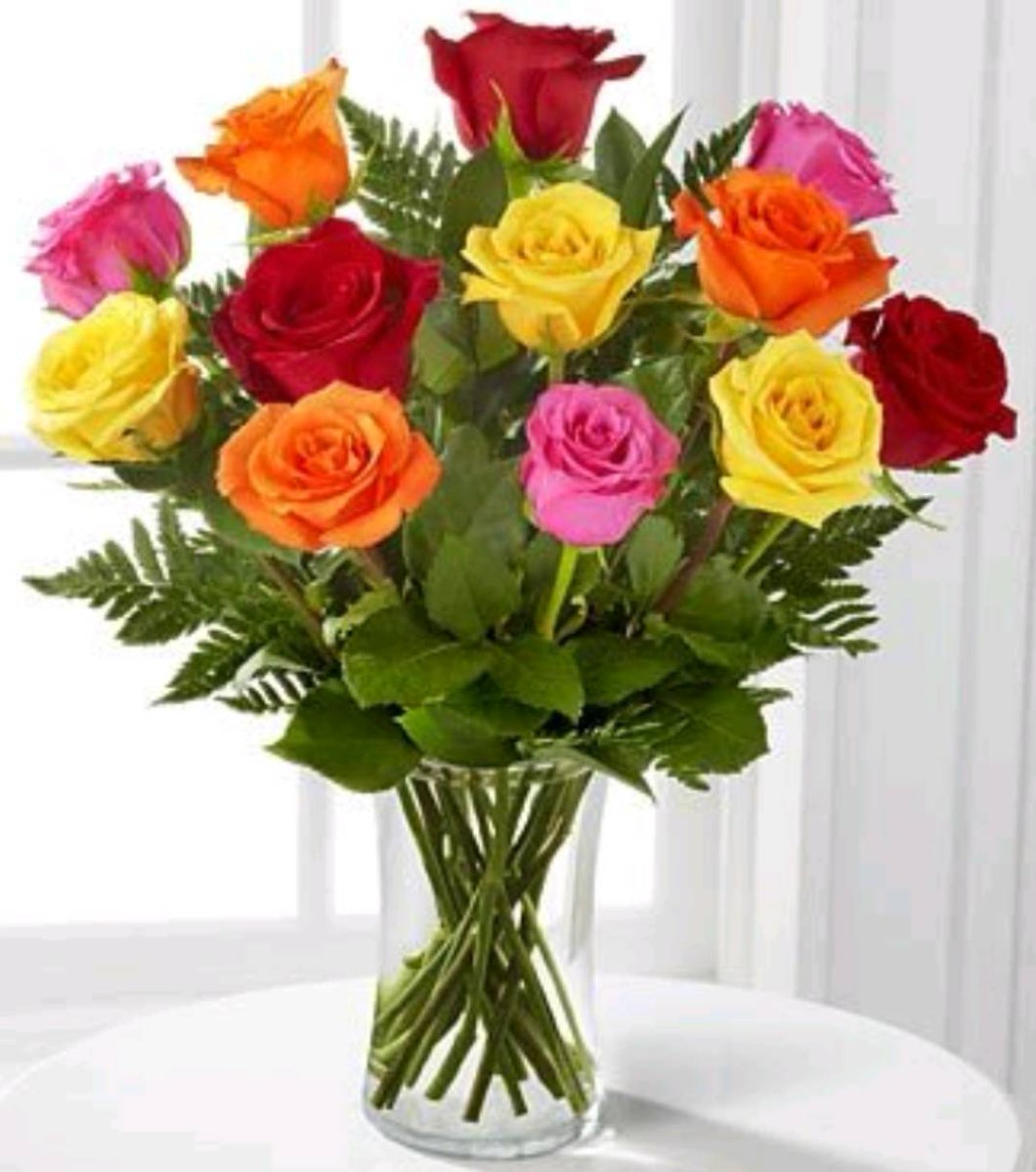 VillageFlowerWP's tweet photo. Roses are the birth flower of June! https://t.co/BrwTOAu2fq