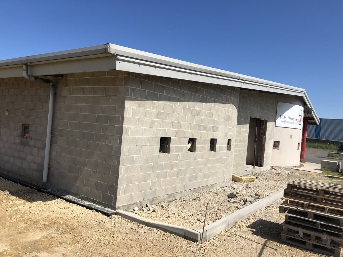 HEWoolley's tweet photo. Wall has been built 🚧🏗. Time to knock one down #building #construction #development https://t.co/6XGbT85ohi