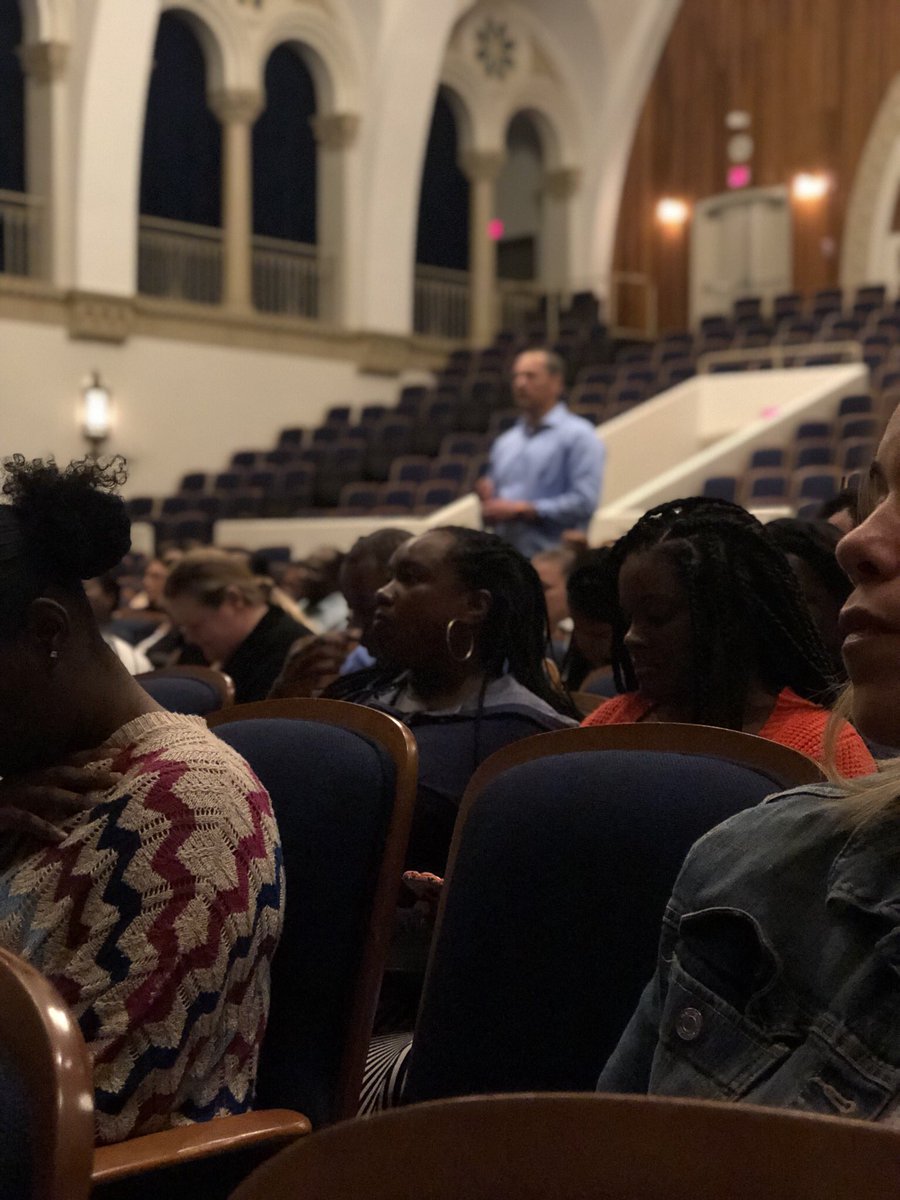 HomesteadMS's tweet photo. Excited to spend the day learning from the great author of “Teach Like a Champion 2.0” @Doug_Lemov 🌟 #excellenceondisplay #developingourteam @Dr_Contessa @David_K_Moore https://t.co/ro6rNPCqvV