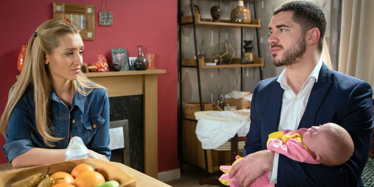Will Eva consider a shocking new baby lie in <a href="/itvcorrie/">Coronation Street</a>?

buff.ly/2JCAnRq

<a href="/Cath_Tyldesley/">Catherine Tyldesley 💙</a> <a href="/scottishsamuel/">Samuel</a>