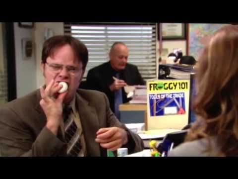 itsdavidpark's tweet photo. I wanna say that there was a slight chance Pam doesn’t throw up if Dwight hadn’t eaten his eggs like this. #TheOfficeThoughts #ForeverRewatching @rainnwilson @jennafischer https://t.co/FL5QupAdch