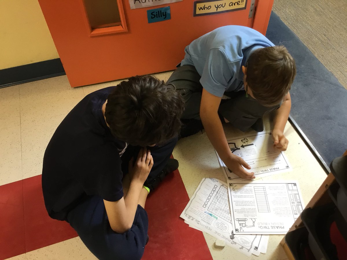 MsSpecksClass's tweet photo. Many of us have moved on in our #geometrocity projects to the #map phase.  We are now creating the layout for our awesome cities with @KellsMsSkinner! #projectbasedlearning https://t.co/VOIEcmnyzC