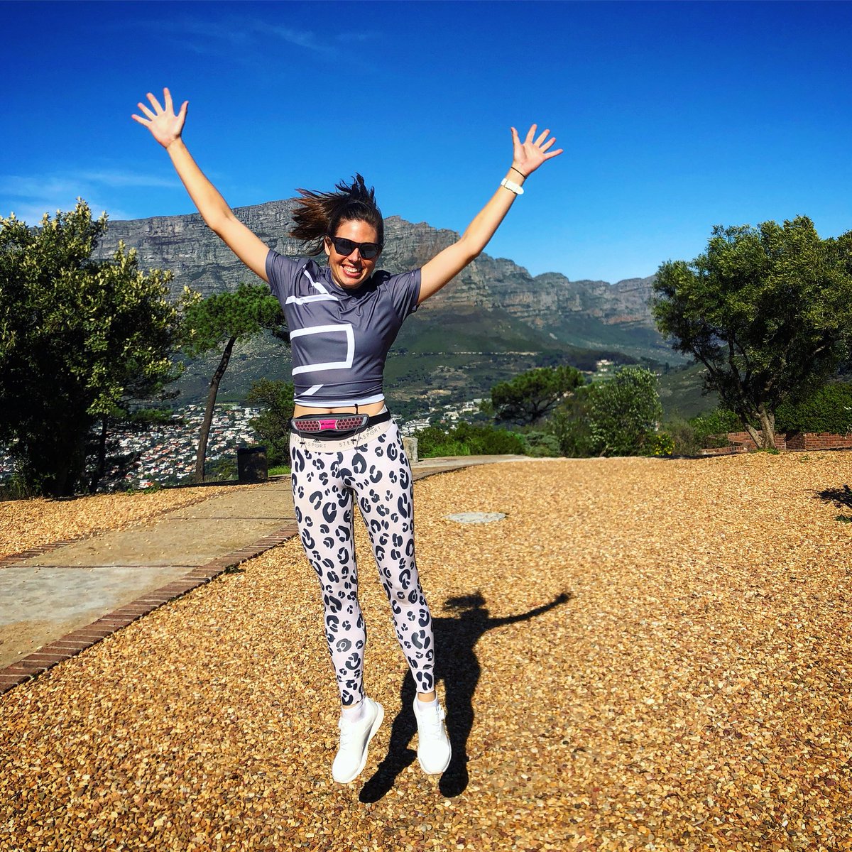 WomensHealthSA's tweet photo. Need some #motivation this #TransformationTuesday ?! Make use of the sunny days when you have them! Grab a friend or a crew and go for a run, like @Amy_Hoppy did with @WestinCPT For the #RunForRain campaign! #Westincpt #RunWestin https://t.co/TBZywqF52K