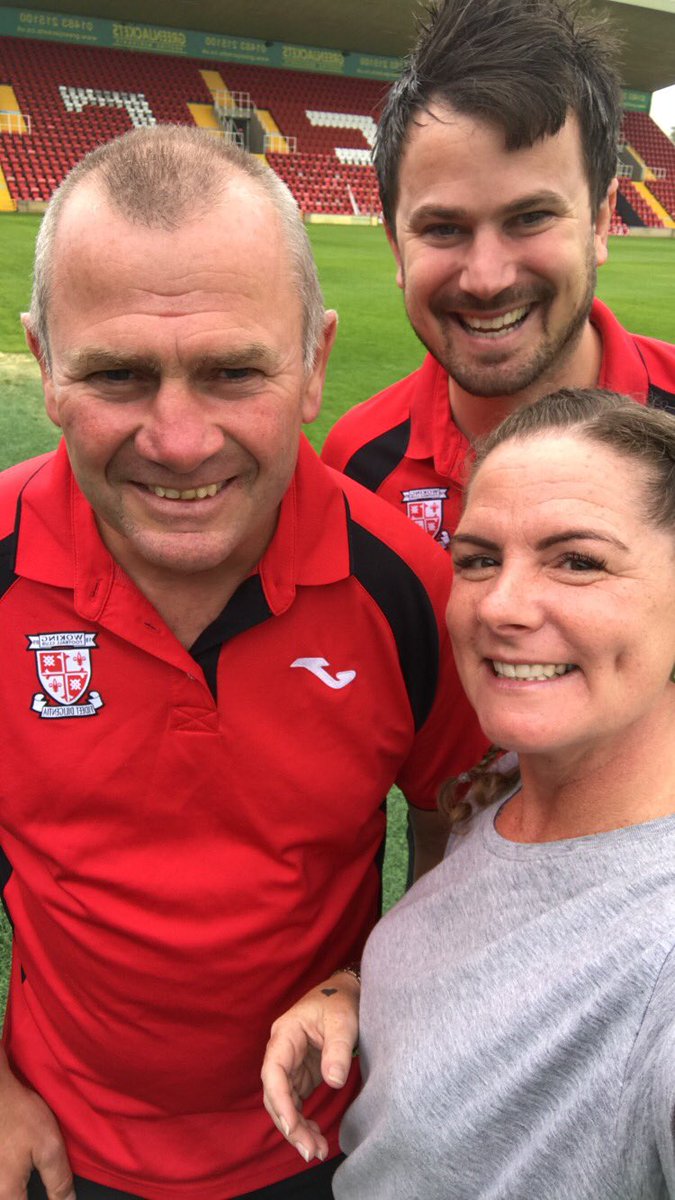 MGlassup's tweet photo. Fab morning catching up with Dowse and @_iandyer at @wokingfc. Working on building new community links to drive ROTL as part of #reducingreoffending @potts70 #footballchangeslives #chancechoicechange 👊🏻⚽️❤️⭐️ https://t.co/6AK3gfM2Zr
