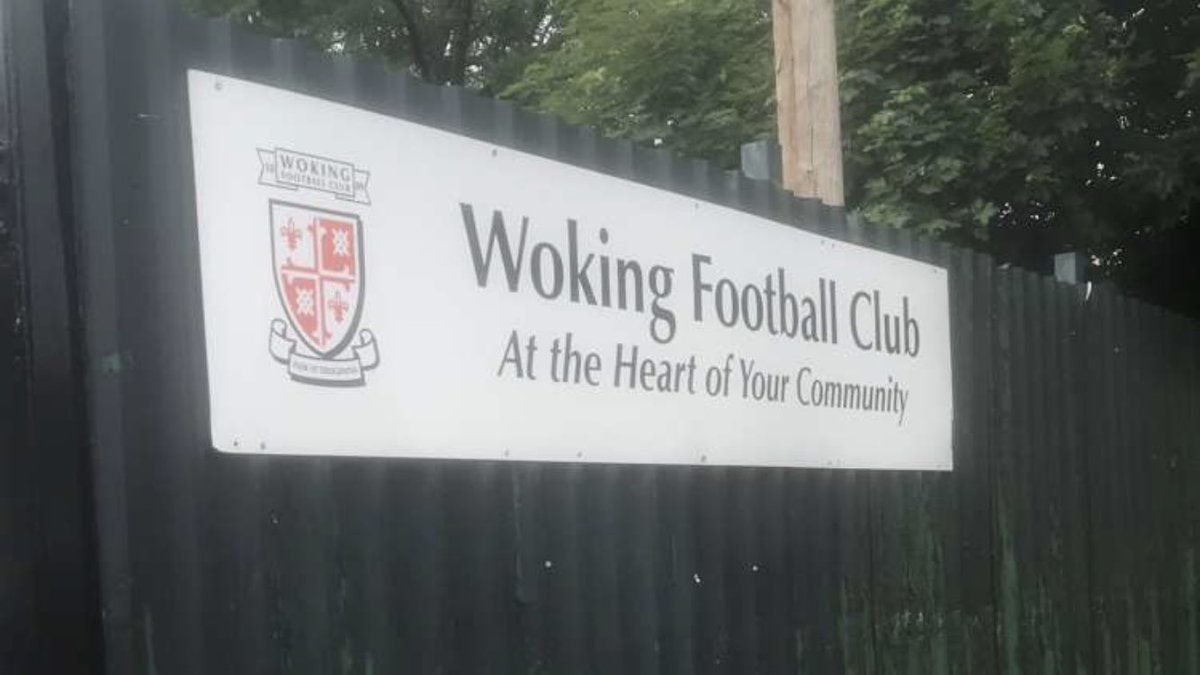 MGlassup's tweet photo. Fab morning catching up with Dowse and @_iandyer at @wokingfc. Working on building new community links to drive ROTL as part of #reducingreoffending @potts70 #footballchangeslives #chancechoicechange 👊🏻⚽️❤️⭐️ https://t.co/6AK3gfM2Zr