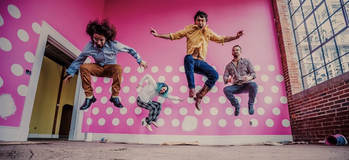 We're madly excited to welcome

👉 Strung Like a Horse 👈

to the Transoceanic Records family!
@slahtweets #americanamusic 

🔥#GetReady🔥
   🐎🐎🐎🐎🐎