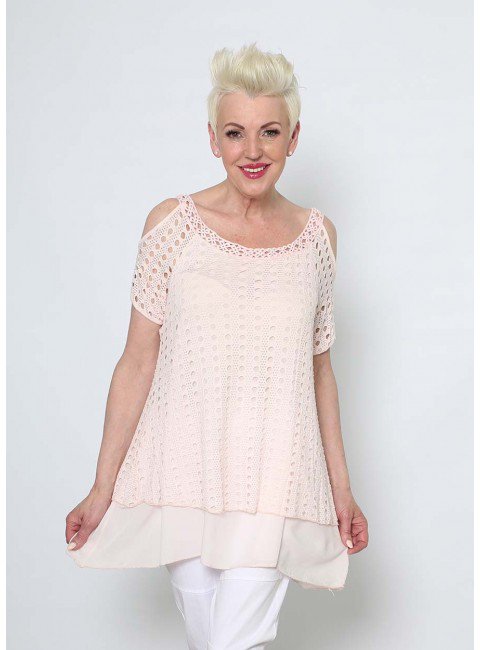 Don`t miss six summer looks from GoldenSpiderweb tomorrow on Ireland:AM 🍦🍦🍦☀️☀️☀️
Here`s our gorgeous model Pat Mulcahy with a sneak peak of one of the styles😍😍😍🛍️🛍️🛍️