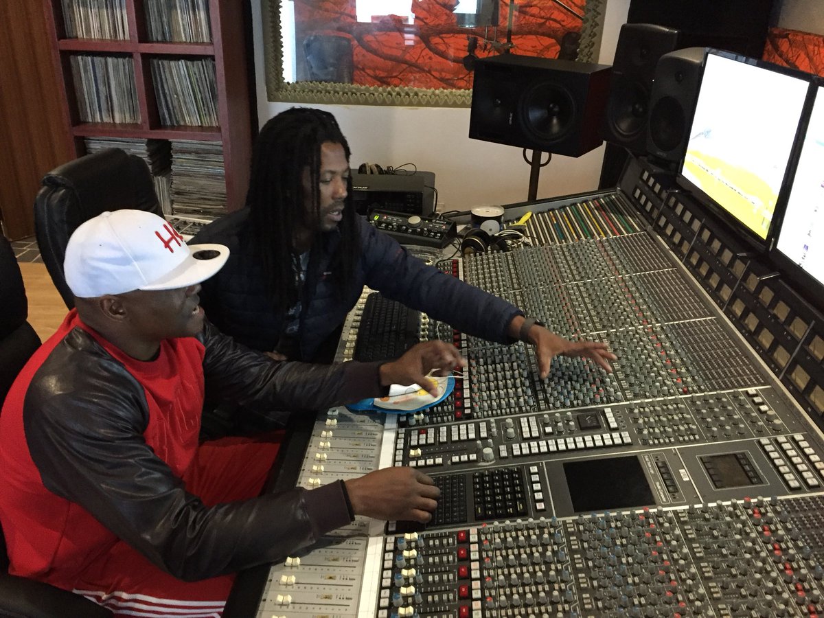 HouseMusicFest's tweet photo. Thasman blessed us with his presence at Husky Records Studios. Motswako hits on fleek! @Thasmant @djhk2 https://t.co/GkKVZGzp7k